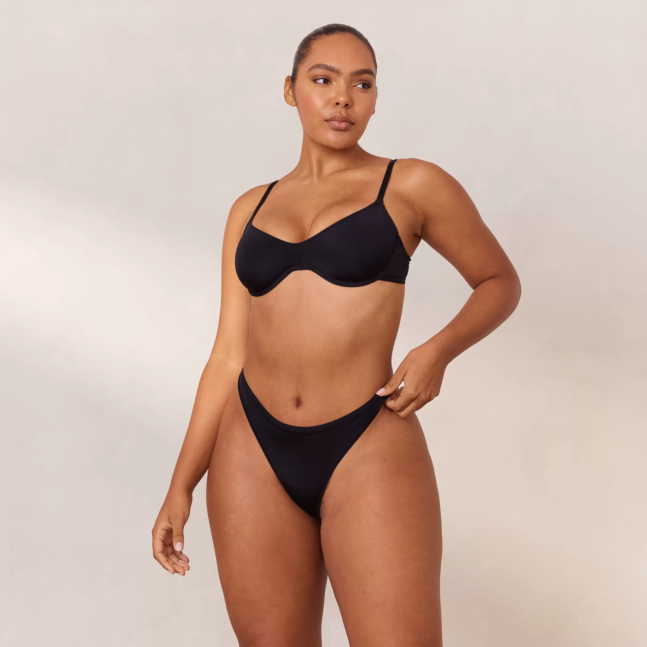 Solutions | Barely There | Lounge Barely There Plunge Bra - Black