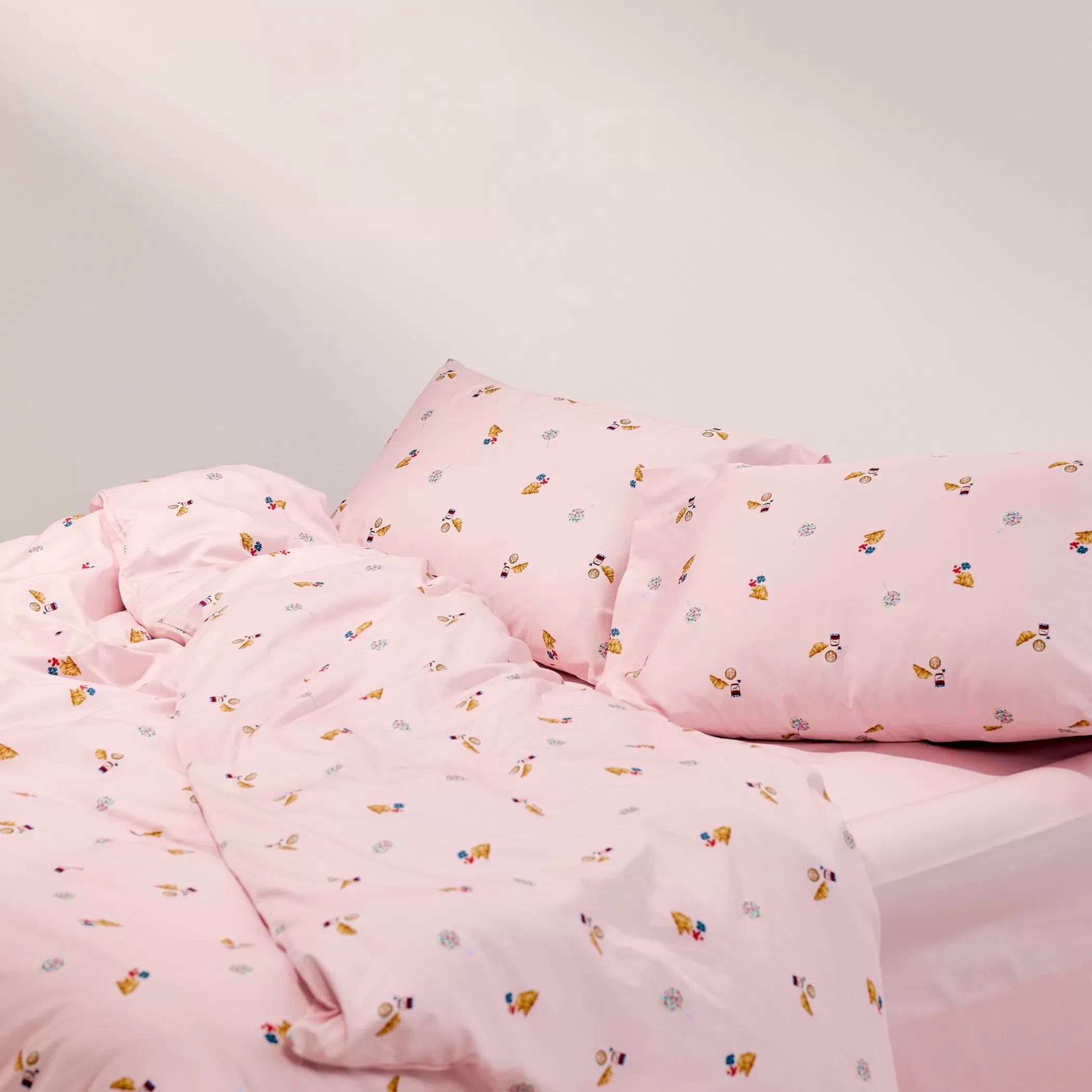 Breakfast Club | Accessories | Lounge Breakfast Club Duvet Cover - Pink