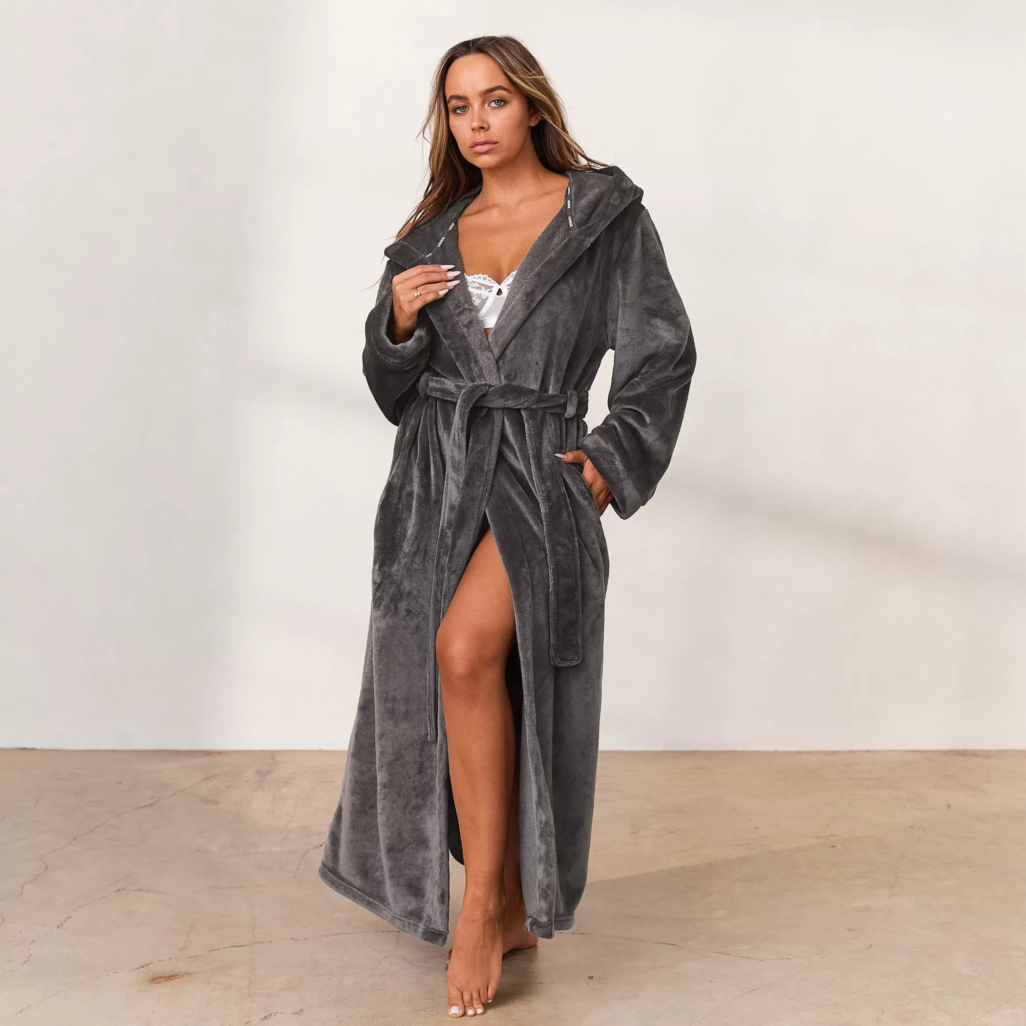 Bathrobes | Lounge Cuddle Me Dressing Gown - Charcoal