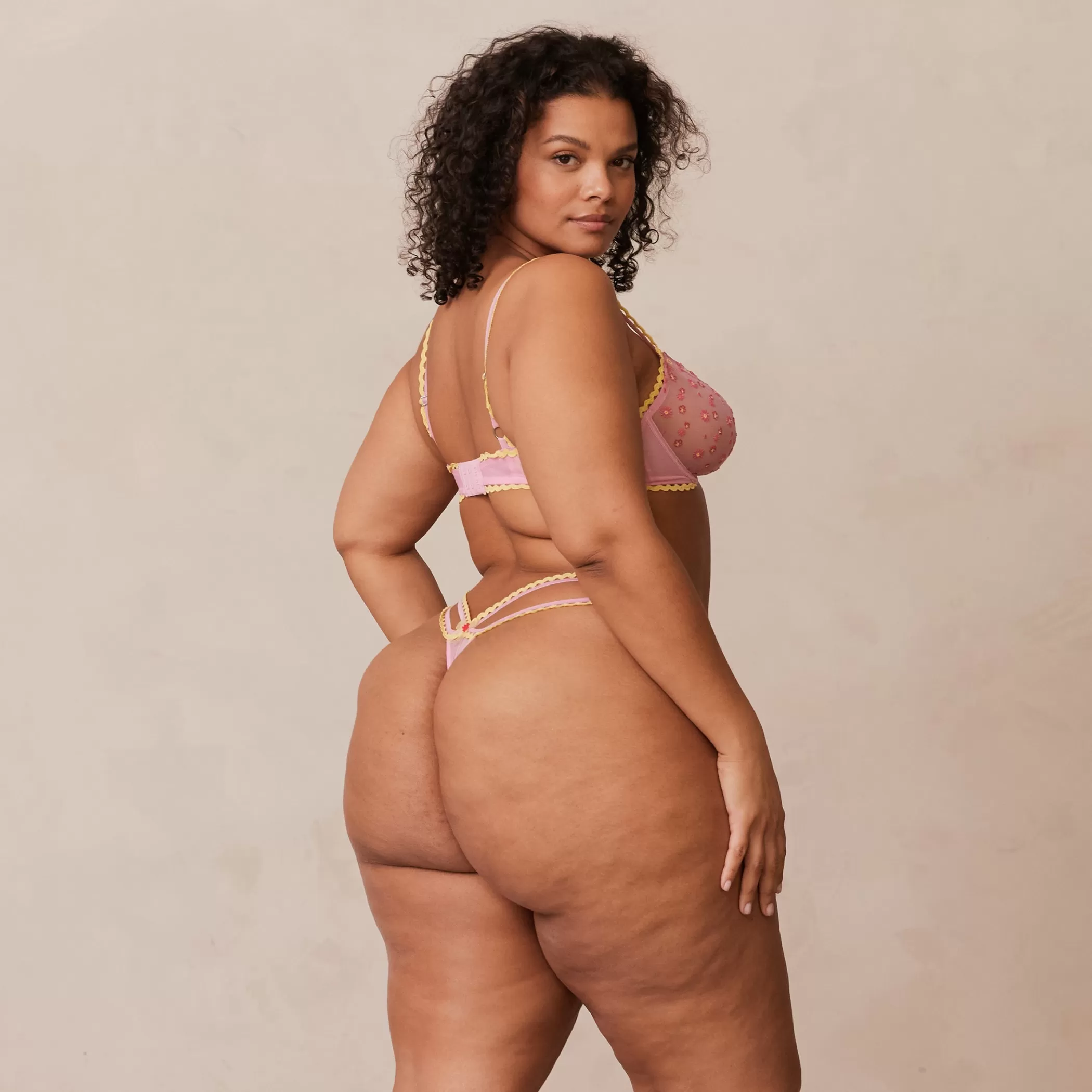 Balcony | Wired | Lounge Daisy Embroidered Balcony Bra & Thong/Briefs Set - Pink
