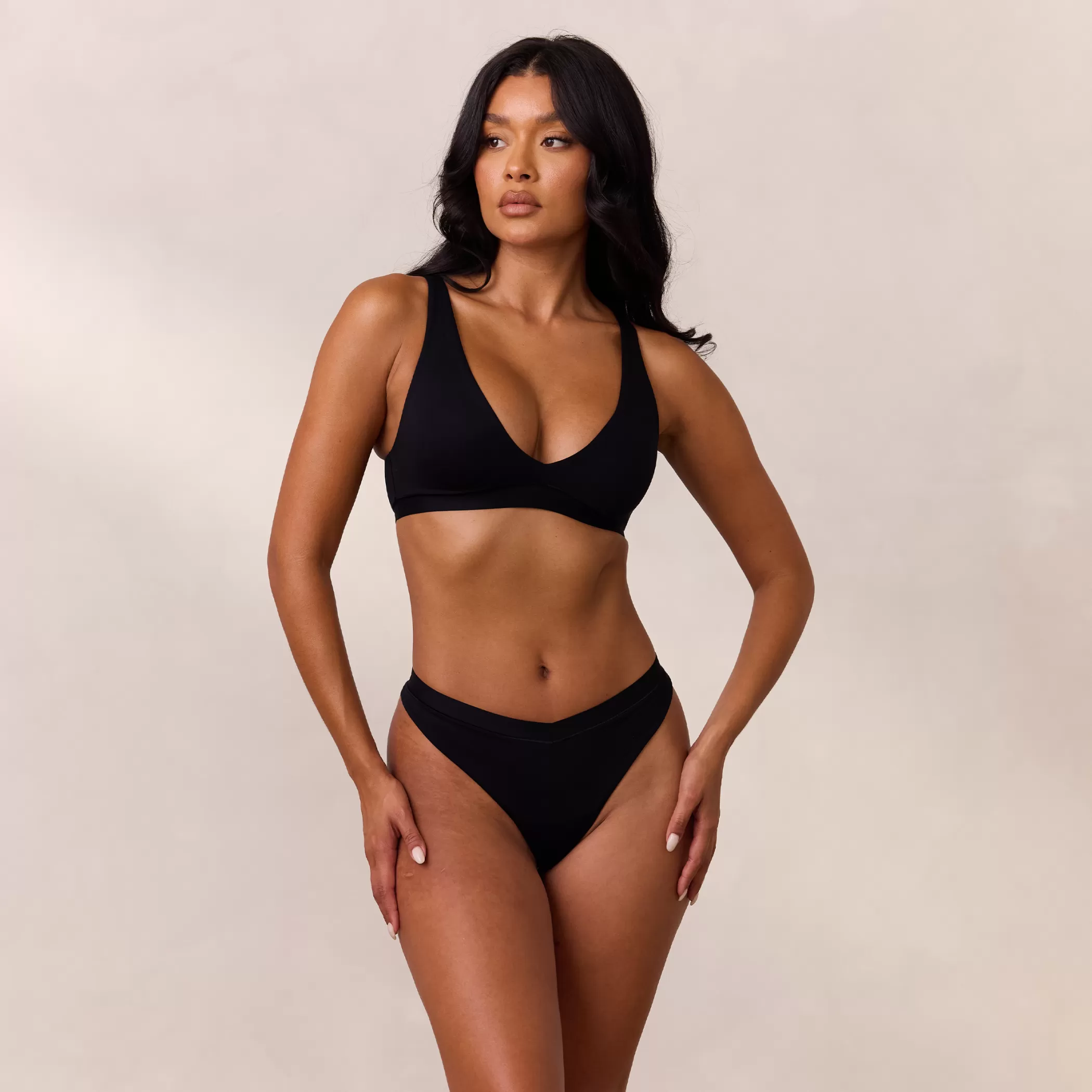 Triangle | Bralettes | Lounge Everyday Comfort Triangle Bra - Black
