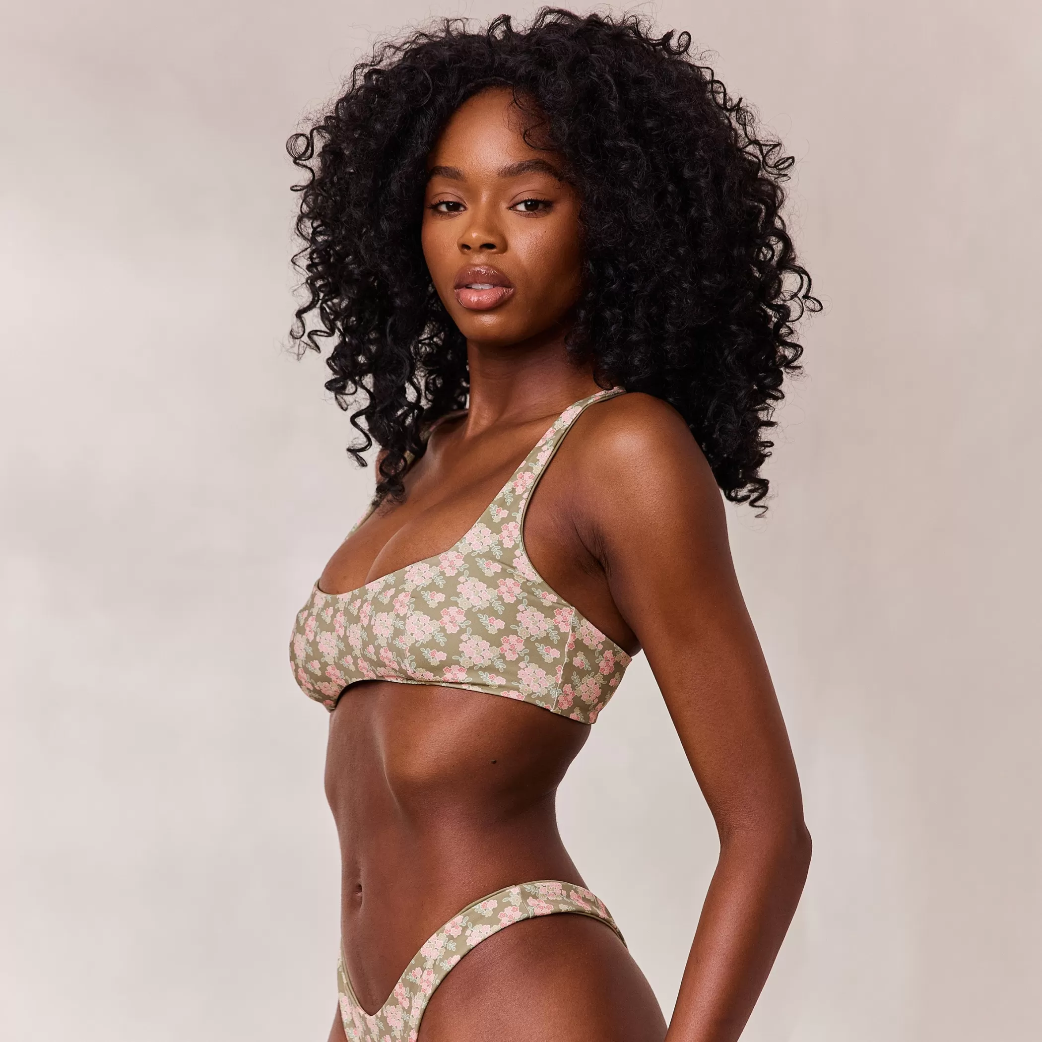 Reversible | Bikinis | Lounge Reversible Plunge Bikini Top - Green/Floral