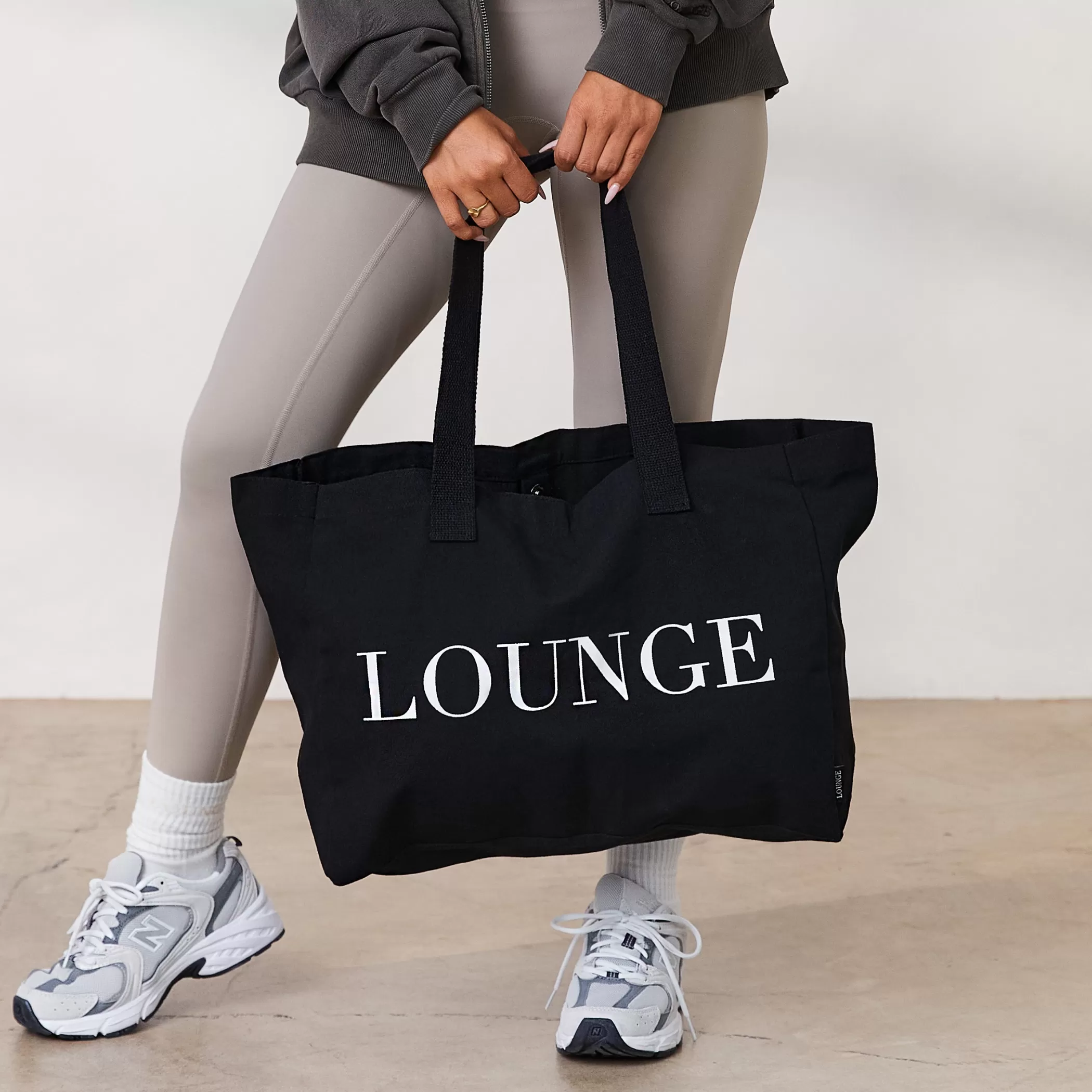 Socks & Accessories | Lounge Signature Tote Bag - Black