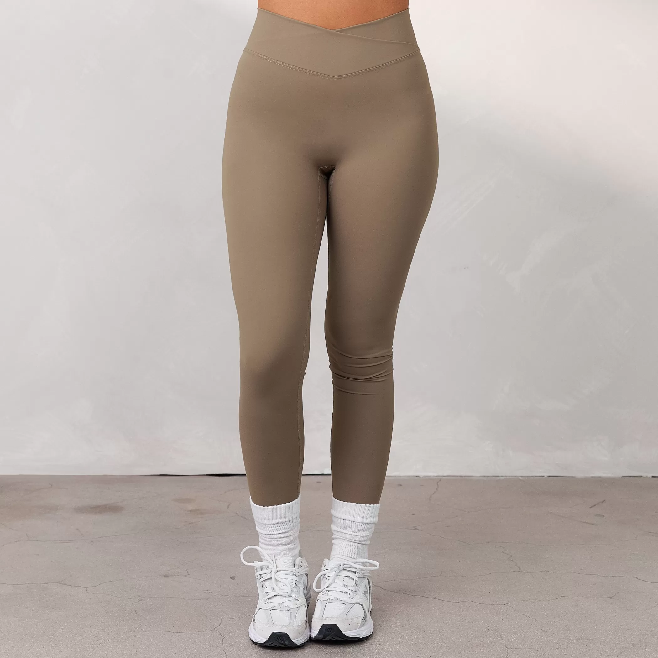 Clothing | Lounge Silhouette Crossover Leggings - Dune